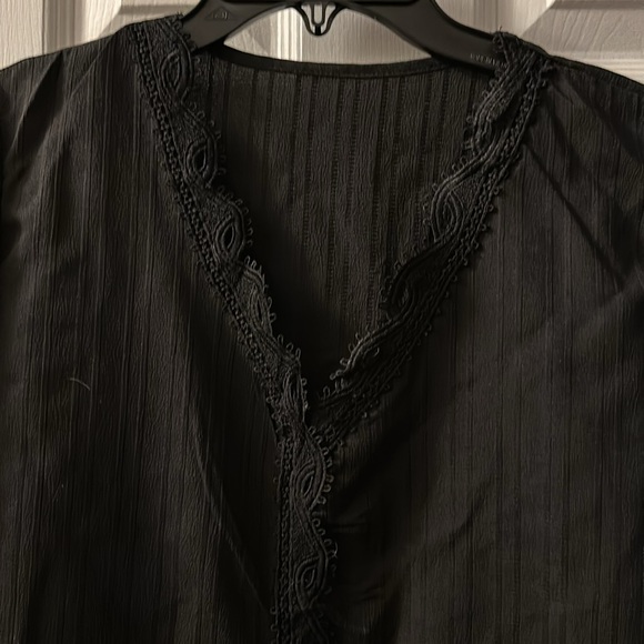 Size small, Black blouse - Picture 2 of 2